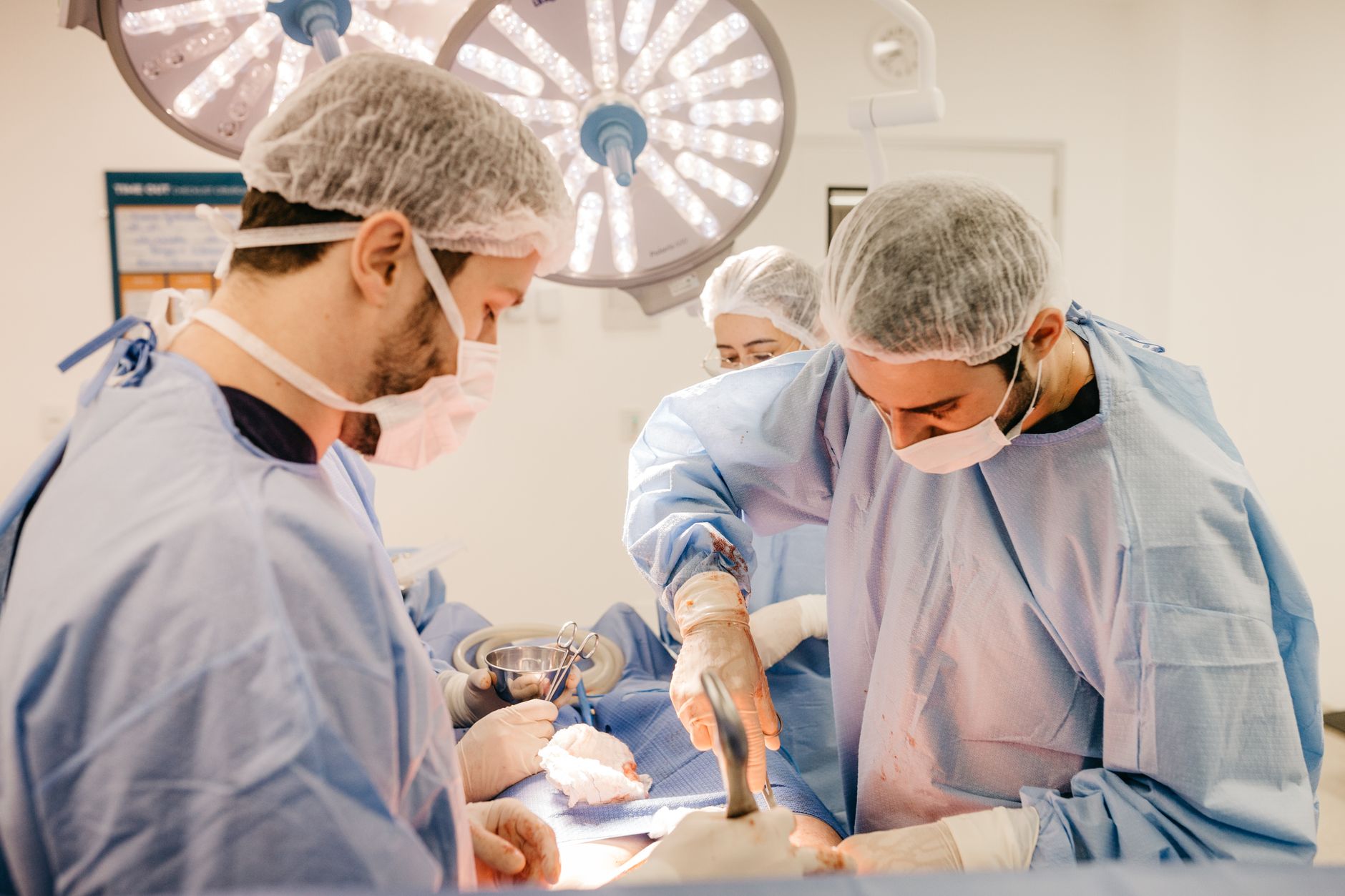 Emi Martínez jaw surgery